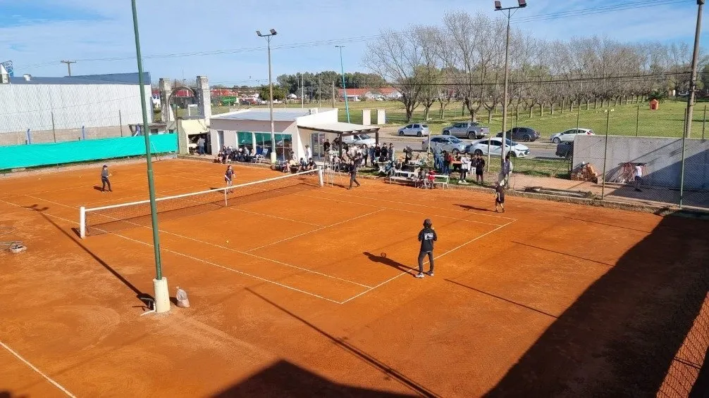 Un día volvió el tenis a Independiente